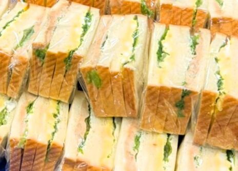 ボリュームたっぷりミックスサンド