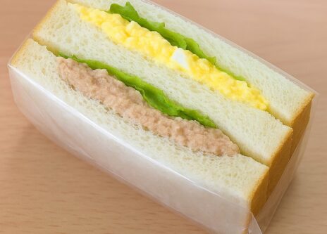 ボリュームたっぷりミックスサンド